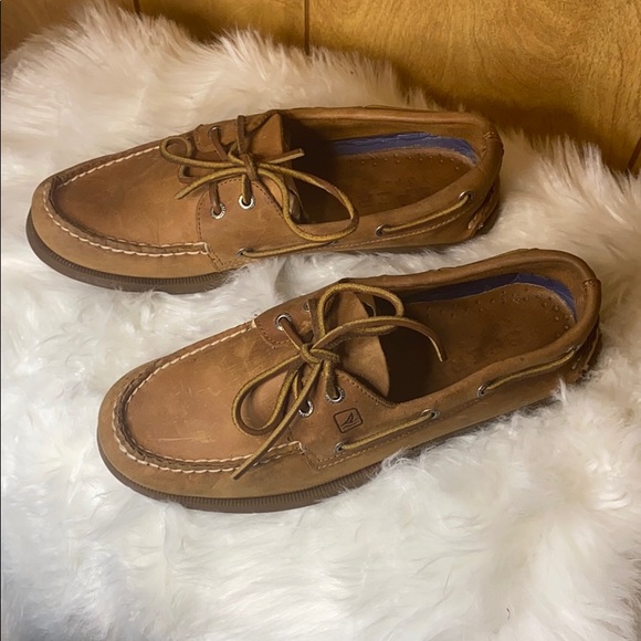 Sperry - Picture 2 of 6